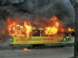 Люди вистрибували через вікна: В Одесі спалахнув трамвай (відео)