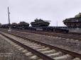 Ешелони спостерігають протягом двох днів: Фото з Росії, зроблені поблизу кордонів України, стривожили мережу