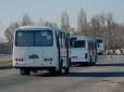 Цинізм не знає меж: Окупанти обстріляли евакуаційні автобуси з Маріуполя, серед поранених - діти