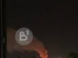 Над містом здійнявся чорний дим: У Воронежі пролунали потужні вибухи (відео)