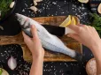 Господиням на замітку!  Як смажити рибу, щоб не було запаху