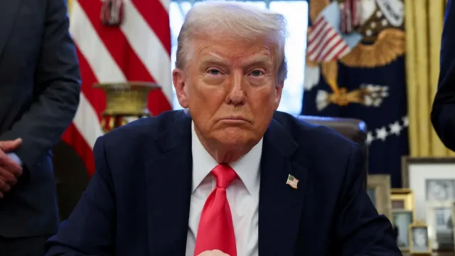 Торгова війна набере обертів: Трамп погрожує ввести мита 25% на всі товари з ЄС