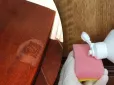 Все просто! Як прибрати плями від води на деревʼяній поверхні