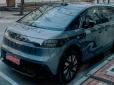 В Україні з'явився оригінальний сімейний електрокар із запасом ходу 700 км (фото)