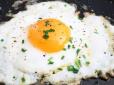 Ось чому досвідчені господині не смажать яєчню на рослинному і вершковому маслі